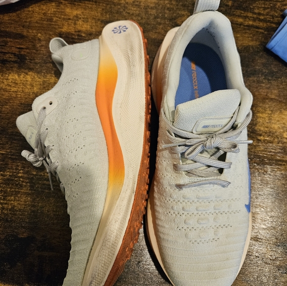 Women's Nike Infinity run 4 - Picture 3 of 4